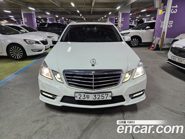 Mercedes-Benz E-Class E300 Avantgarde Sports Package — пробег 107 500 км — фото 2 из 5