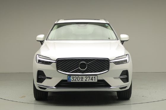 Volvo XC60 T8 Ultra Bright — пробег 1 621 км — фото 3 из 5