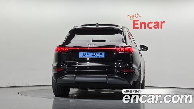 Audi Q6 e-tron Premium Quattro — пробег 5 282 км — фото 4 из 5