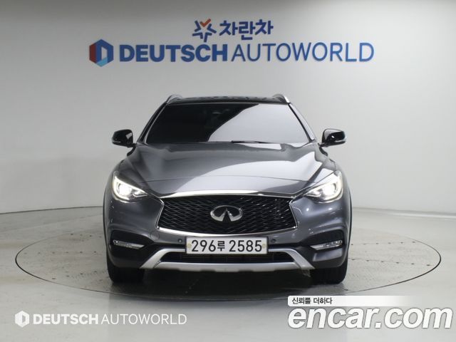 Infiniti QX30 2.0 Essential AWD — пробег 42 499 км — фото 3 из 5
