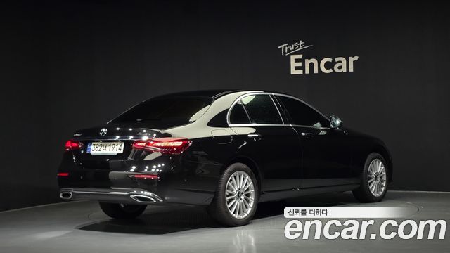 Mercedes-Benz E-Class E220d 4MATIC Exclusive — пробег 43 201 км — фото 2 из 5