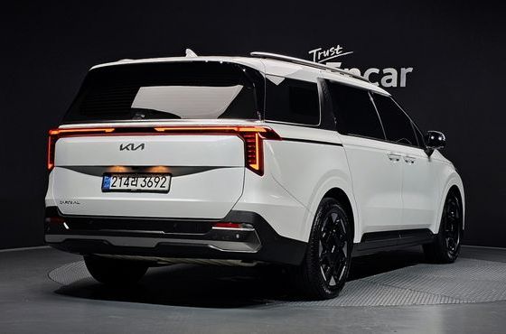 Kia Carnival Diesel 7-Seater Signature — пробег 30 506 км — фото 2 из 5
