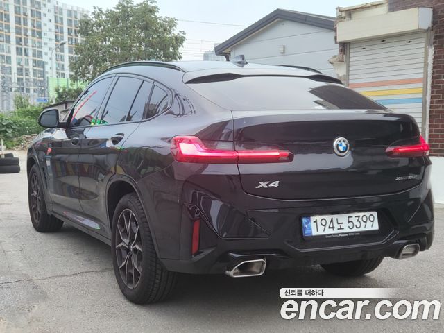 BMW X4 xDrive20i M Sport — пробег 15 000 км — фото 4 из 5