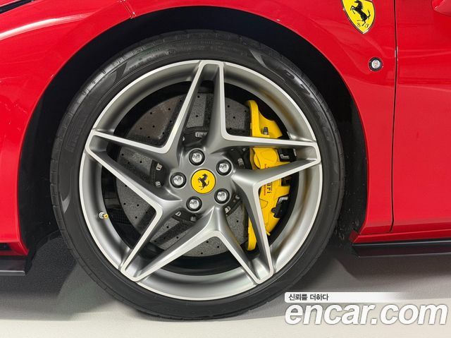 Ferrari F8 3.9 V8 — пробег 2 990 км — фото 5 из 5