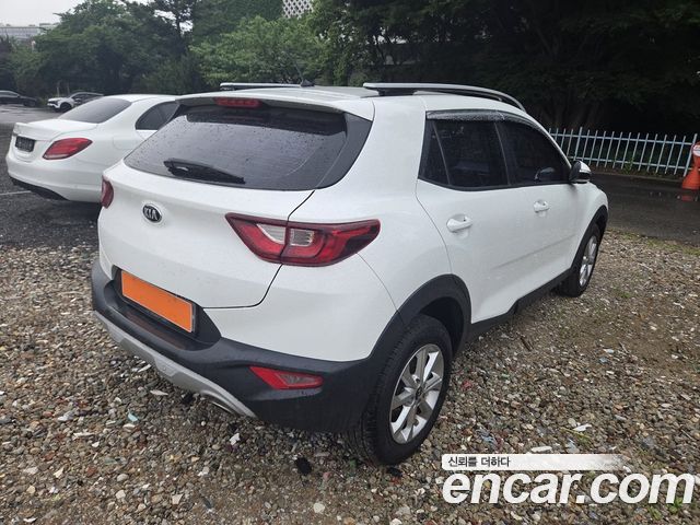 Kia Stonic Diesel 1.6 Deluxe — пробег 242 676 км — фото 4 из 5