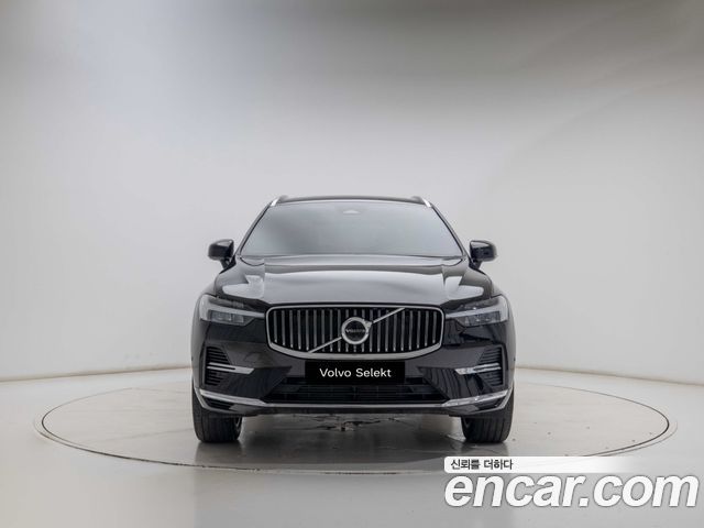 Volvo XC60 T8 Ultra Bright — пробег 7 878 км — фото 2 из 5