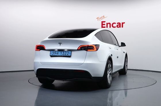 Tesla Model Y RWD — пробег 86 507 км — фото 4 из 5