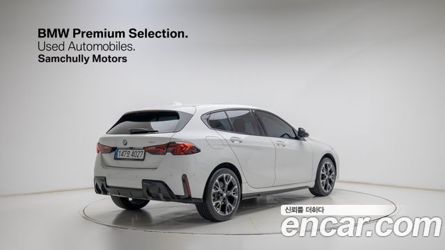 BMW 1-Series 120 M Sport — пробег 4 135 км — фото 4 из 5