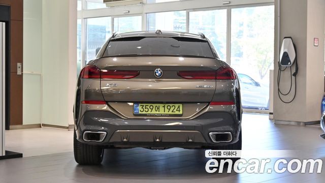BMW X6 xDrive40i M Sport — пробег 5 709 км — фото 4 из 5