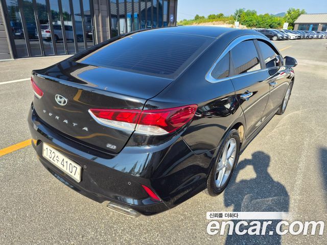 Hyundai Sonata 2.0 Smart Choice — пробег 190 000 км — фото 4 из 5