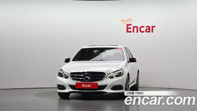 Mercedes-Benz E-Class E220 Bluetec Avantgarde Sport — пробег 138 659 км — фото 3 из 5