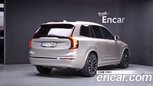 Volvo XC90 B6 Ultra Bright — пробег 1 573 км — фото 2 из 5