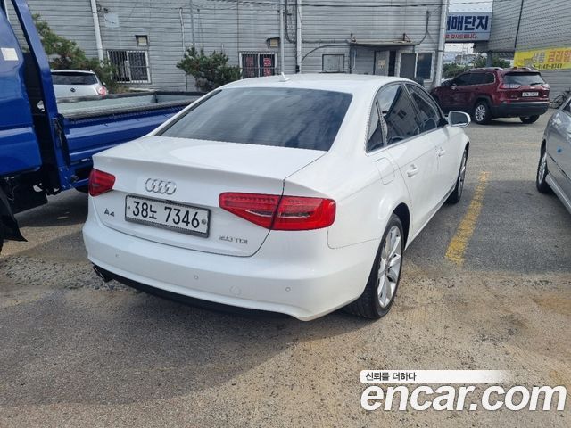 Audi A4 2.0 TDI B8 — пробег 130 000 км — фото 4 из 5