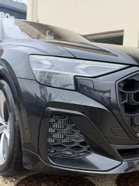 Audi Q8 55 TFSI Quattro Premium — пробег 11 км — фото 4 из 5