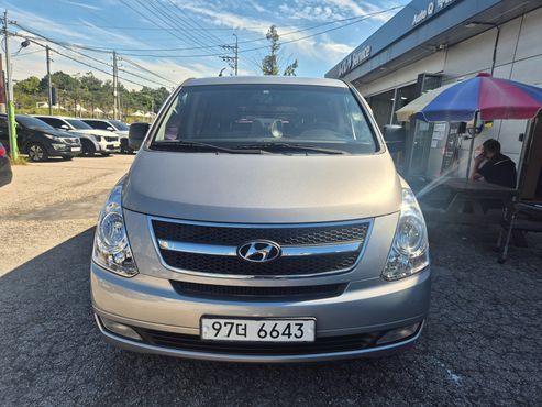 Hyundai Starex 5-Seater VAN CVX Luxury — пробег 146 857 км — фото 1 из 5