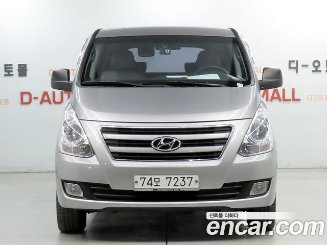 Hyundai Starex 4WD Wagon 11-Seater Modern — пробег 116 000 км — фото 1 из 5