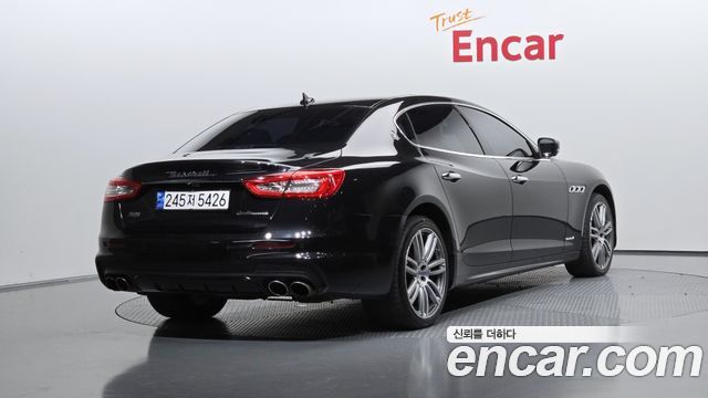 Maserati Quattroporte из Кореи Encar