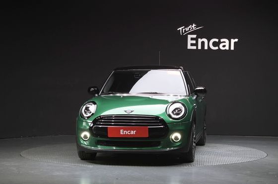 Mini Cooper 5Door Standard 3rd — пробег 30 360 км — фото 3 из 5
