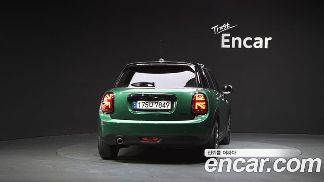 Mini Cooper из Кореи Encar