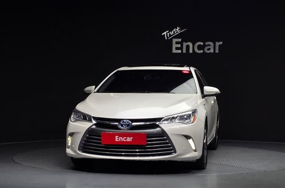 Toyota Camry Hybrid XLE — пробег 140 389 км — фото 3 из 5