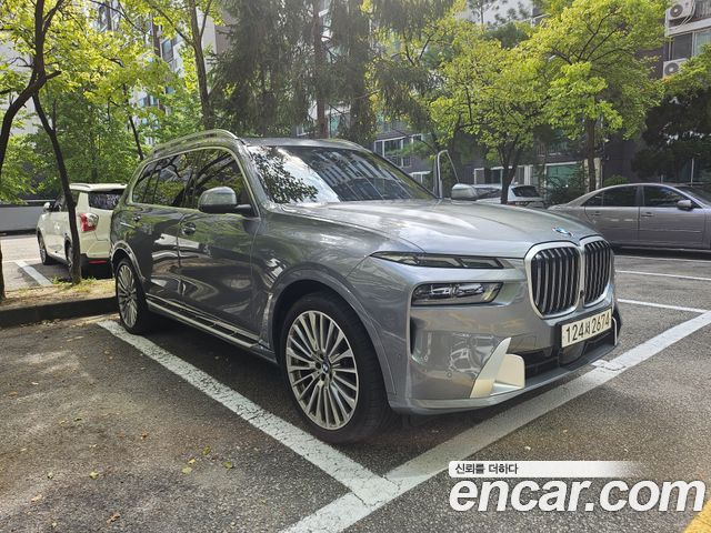 BMW X7 xDrive 40d Design Pure Excellence 6-Seater — пробег 26 500 км — фото 2 из 5