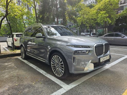 BMW X7 xDrive 40d Design Pure Excellence 6-Seater — пробег 26 500 км — фото 2 из 5