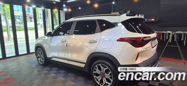 Kia Seltos из Кореи Encar