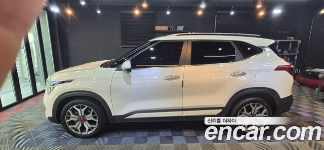 Kia Seltos из Кореи Encar
