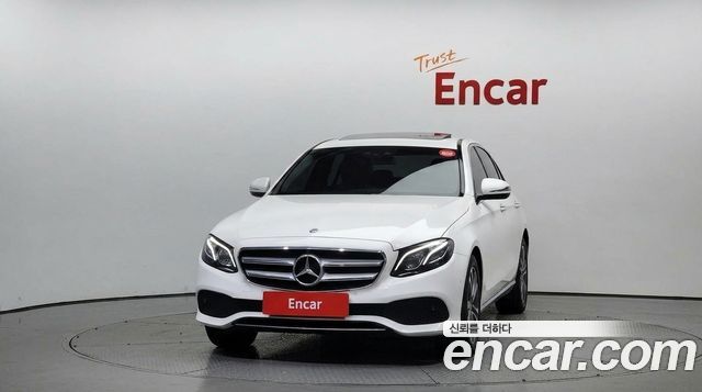 Mercedes-Benz E-Class из Кореи Encar