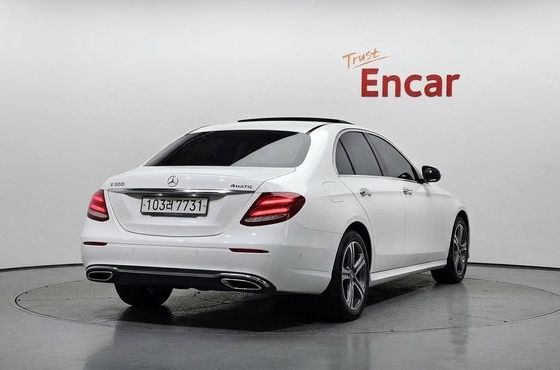 Mercedes-Benz E-Class E300 4MATIC Avnatgarde — пробег 81 242 км — фото 4 из 5