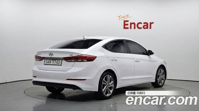 Hyundai AVANTE из Кореи Encar