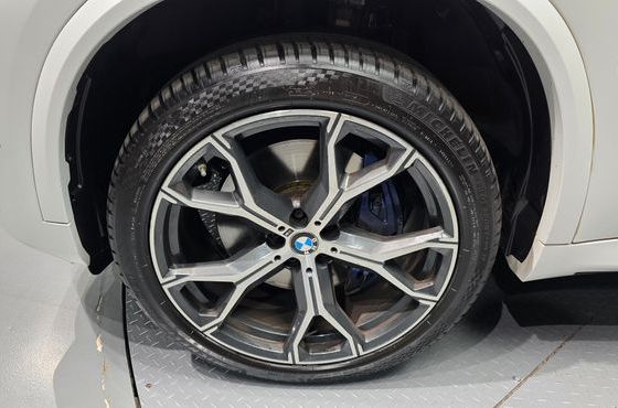 BMW X5 xDrive 40i M Sport — пробег 43 021 км — фото 5 из 5
