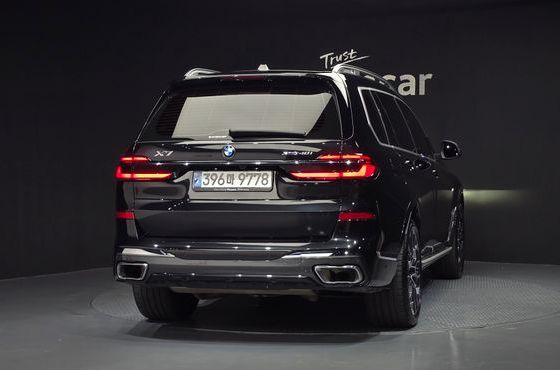 BMW X7 xDrive 40i M Sport 6STR — пробег 42 605 км — фото 4 из 5