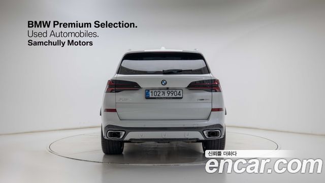 BMW X5 xDrive 40i M Sport — пробег 4 076 км — фото 3 из 5