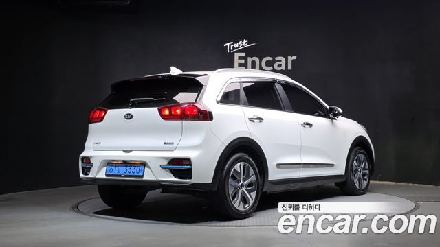 Kia Niro Taxi — пробег 207 468 км — фото 2 из 5