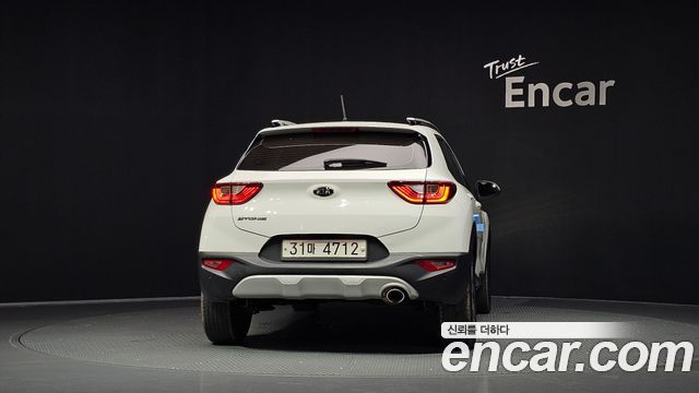 Kia Stonic Diesel 1.6 Trendy — пробег 131 747 км — фото 4 из 5