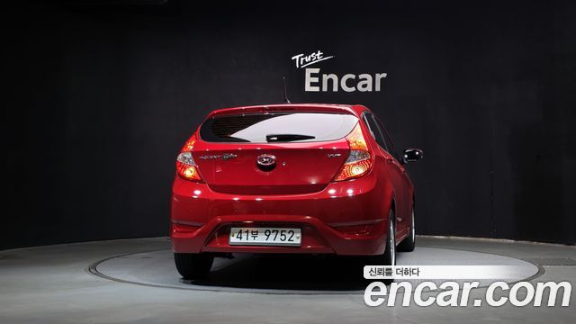 Hyundai Accent WIT 1.4 VVT Premier — пробег 66 984 км — фото 4 из 5