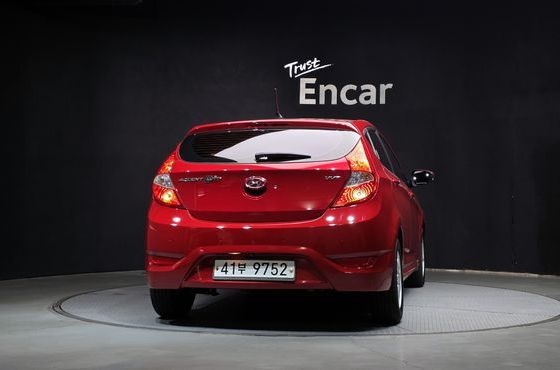 Hyundai Accent WIT 1.4 VVT Premier — пробег 66 984 км — фото 4 из 5