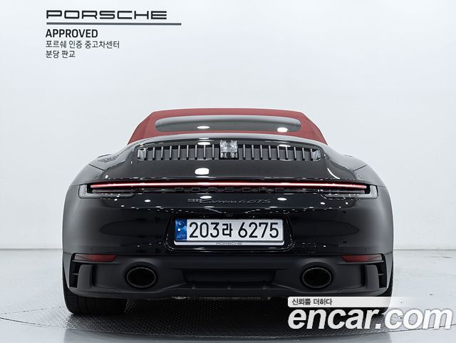 Porsche 911 Carrera 4 GTS Cabriolet — пробег 12 070 км — фото 4 из 5