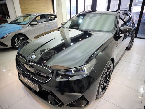 BMW M5 M5 Touring — пробег 5 000 км — фото 1 из 5