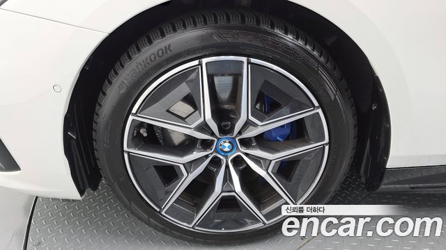 BMW i5 из Кореи Encar