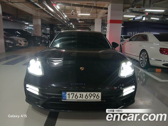 Porsche Panamera 3.0 — пробег 90 000 км — фото 3 из 5