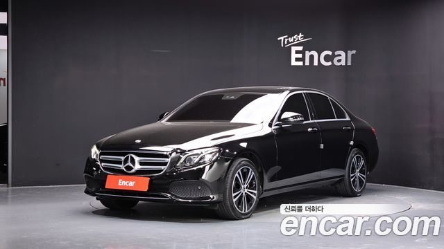 Mercedes-Benz E-Class E220d Avantgarde — пробег 89 993 км — фото 1 из 5