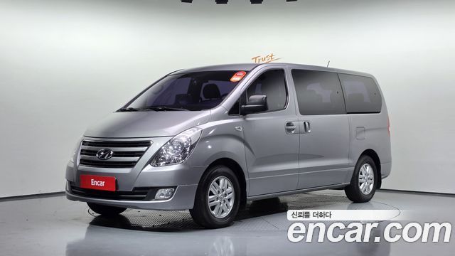Hyundai Starex 12-Seater Wagon Smart — пробег 179 602 км — фото 1 из 5