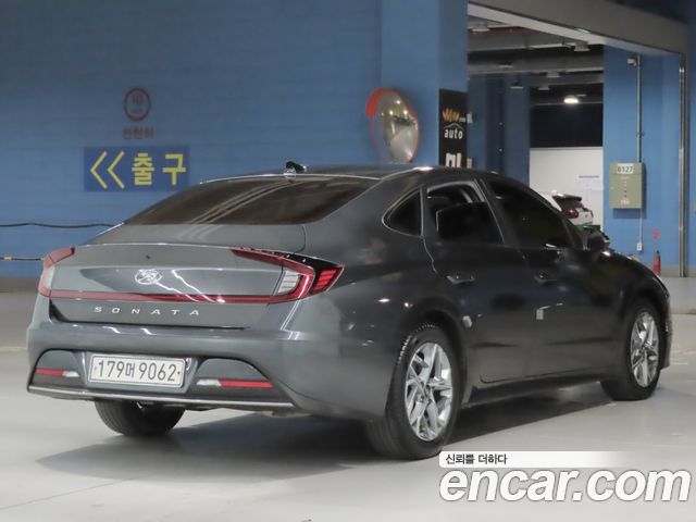 Hyundai Sonata 2.0 Premium Family — пробег 133 662 км — фото 4 из 5