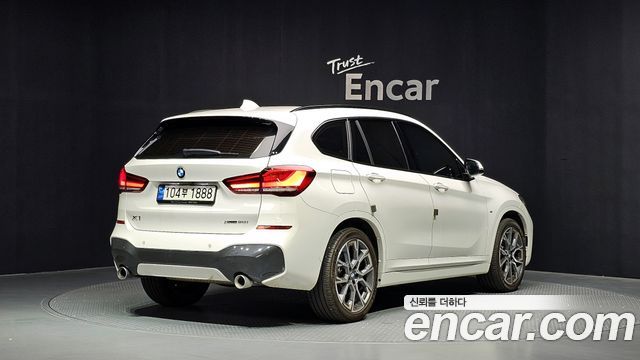 BMW X1 xDrive 20i M Sport — пробег 88 231 км — фото 2 из 5