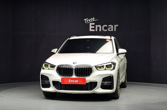 BMW X1 xDrive 20i M Sport — пробег 88 231 км — фото 3 из 5