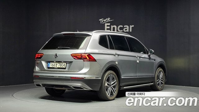 Volkswagen Tiguan 2.0 TDI Prestige — пробег 123 641 км — фото 2 из 5