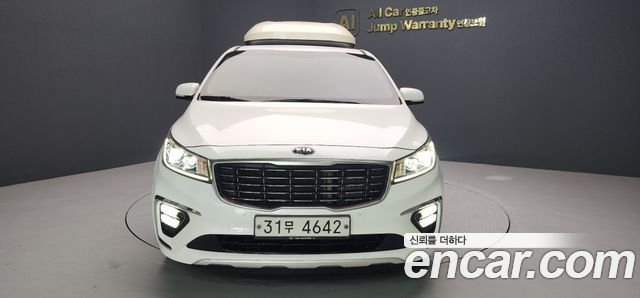 Kia Carnival 7-Seater Limousine VIP — пробег 103 798 км — фото 1 из 5
