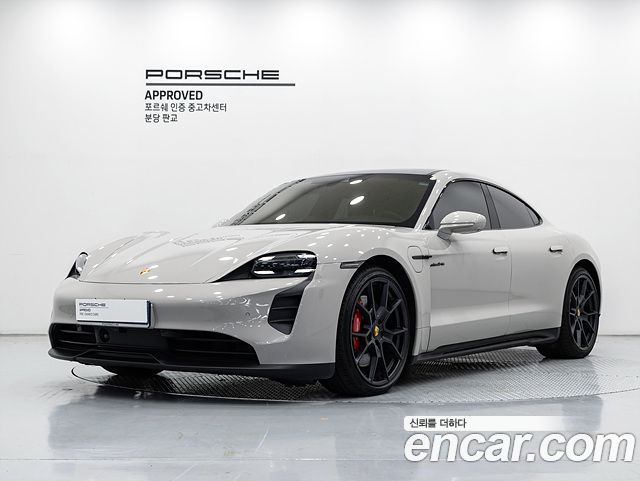 Porsche Taycan GTS — пробег 27 660 км — фото 1 из 5